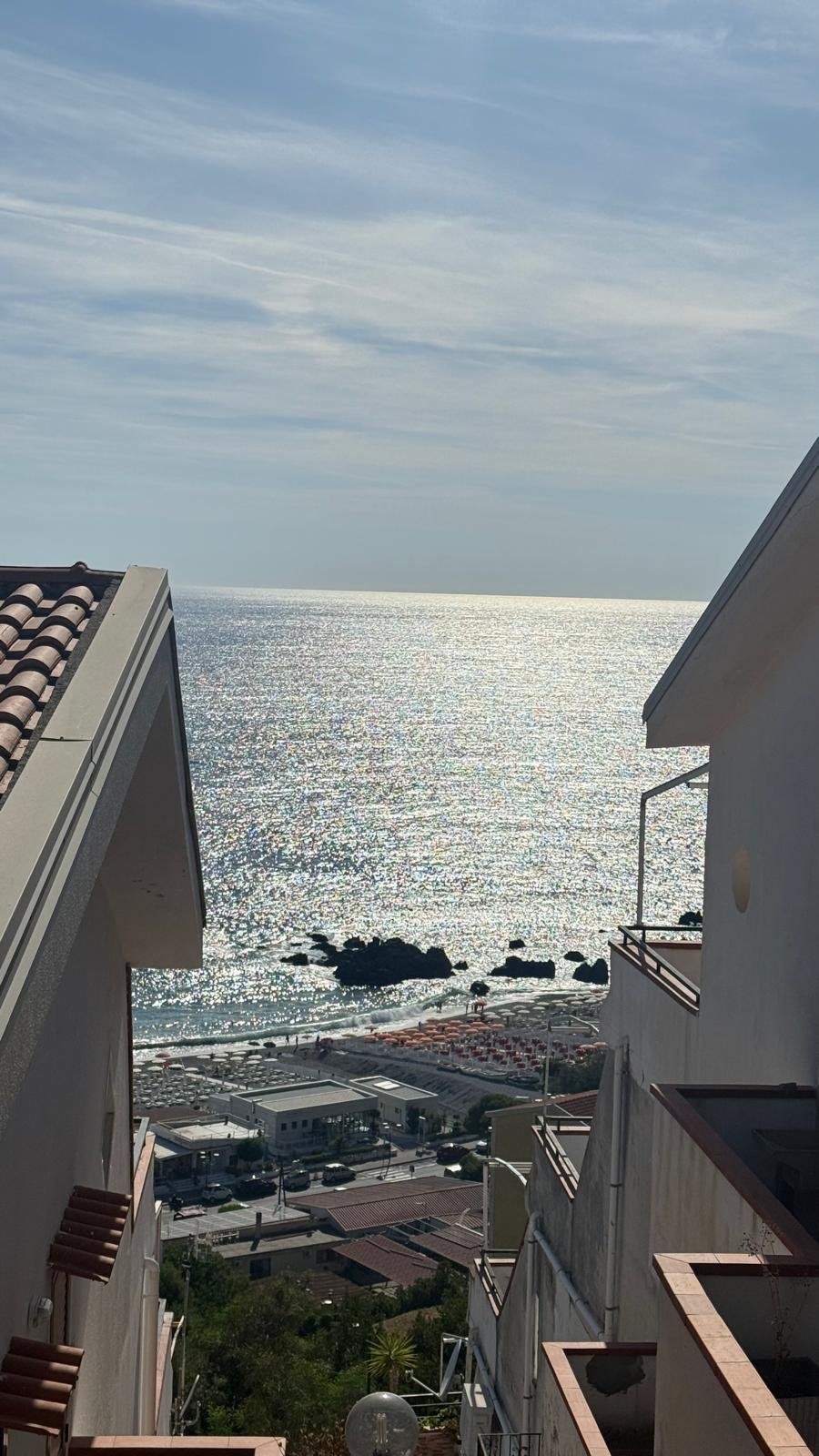 Exclusive Three-Bedroom Apartment in Scalea – Panoramic Sea View