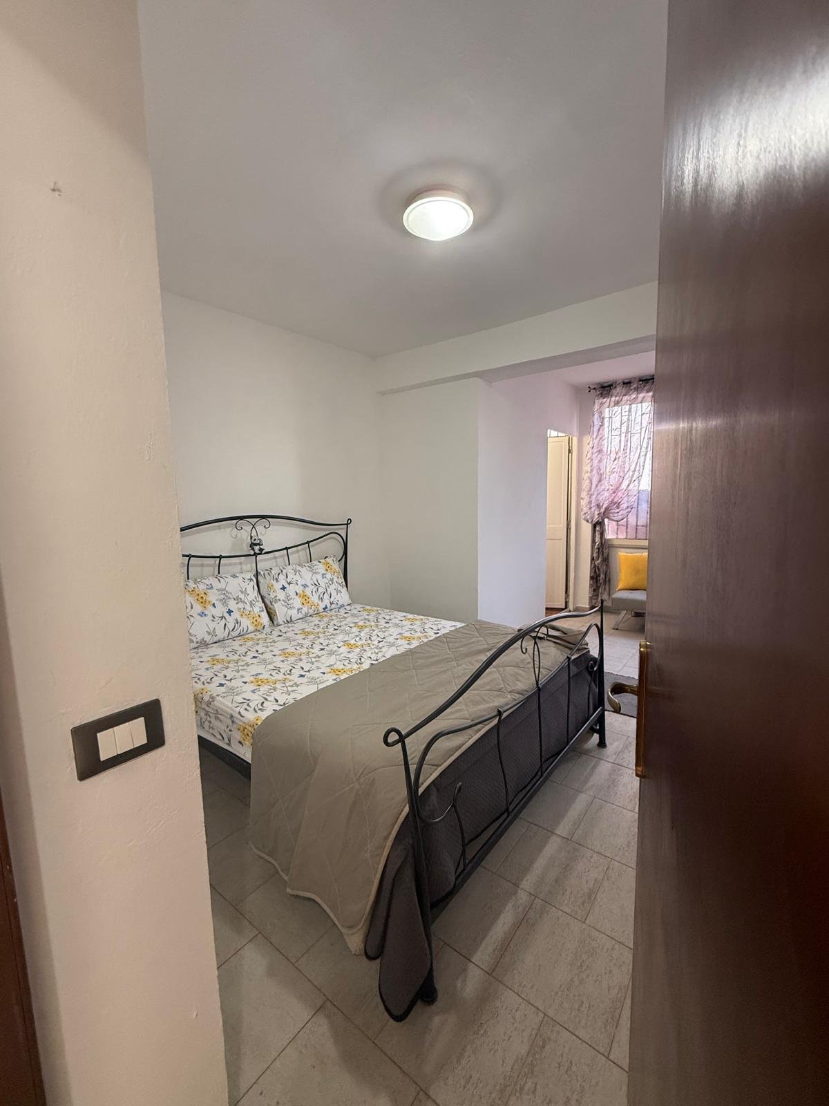 Exclusive Three-Bedroom Apartment in Scalea – Panoramic Sea View