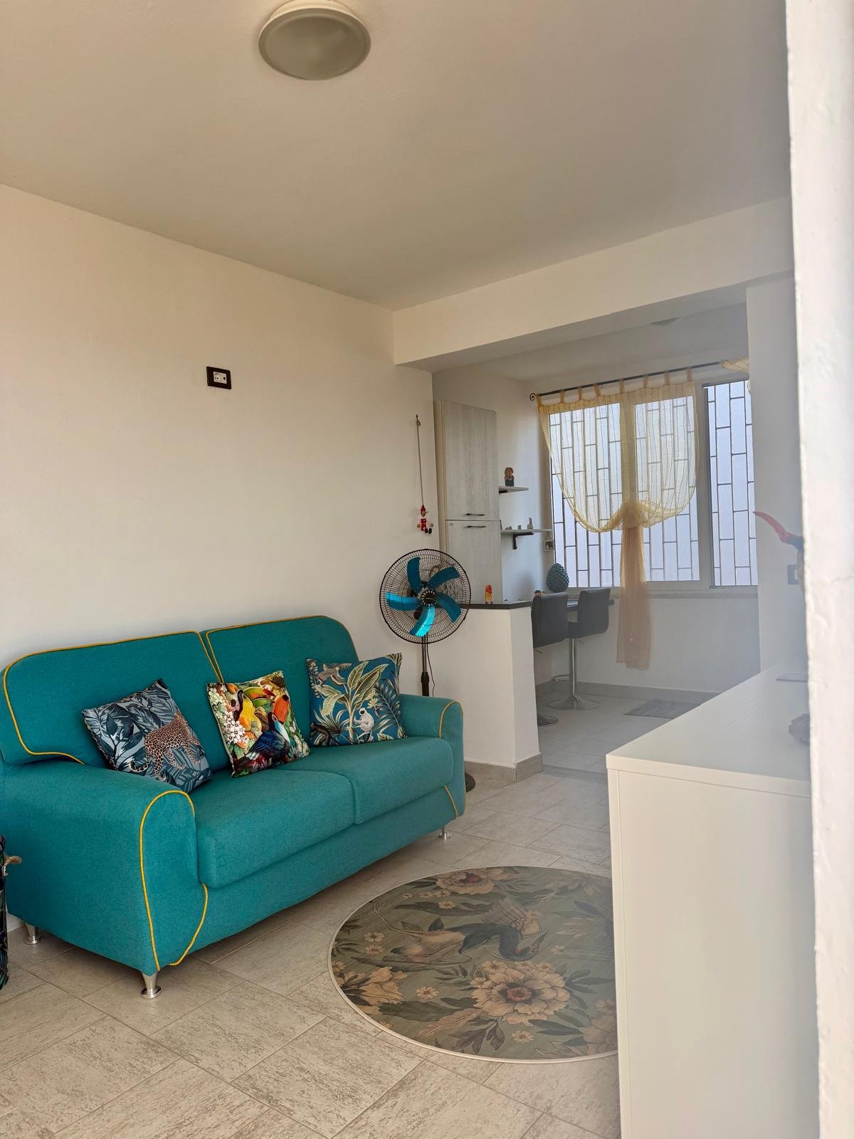 Exclusive Three-Bedroom Apartment in Scalea – Panoramic Sea View