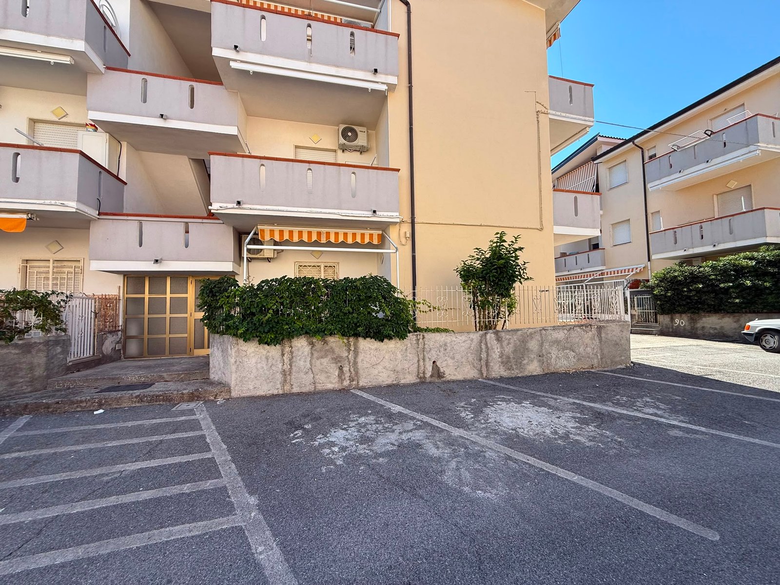 Three-Room Apartment in Marina di Santa Maria del Cedro – Just Steps from the Sea!