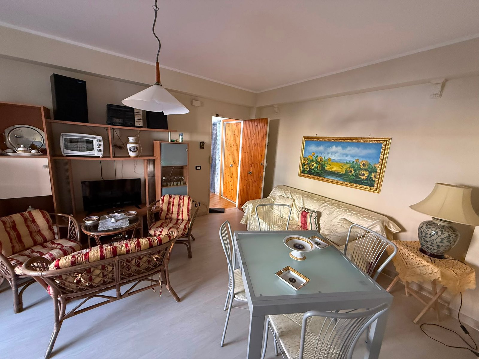 Three-Room Apartment in Marina di Santa Maria del Cedro – Just Steps from the Sea!