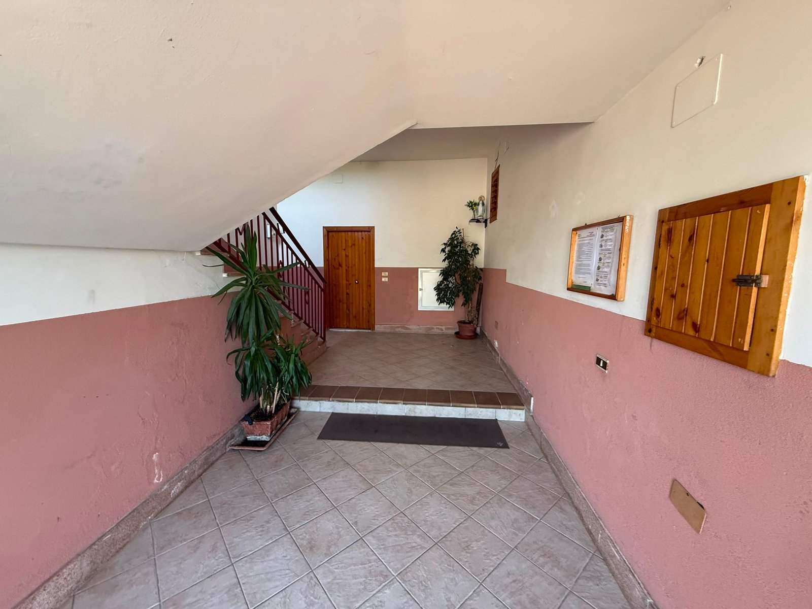 First-floor flat for sale – 100 metres from the sea
