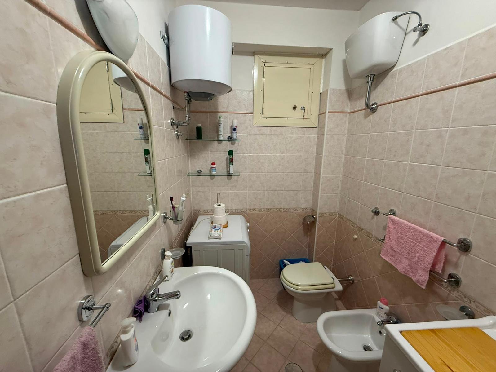 First-floor flat for sale – 100 metres from the sea