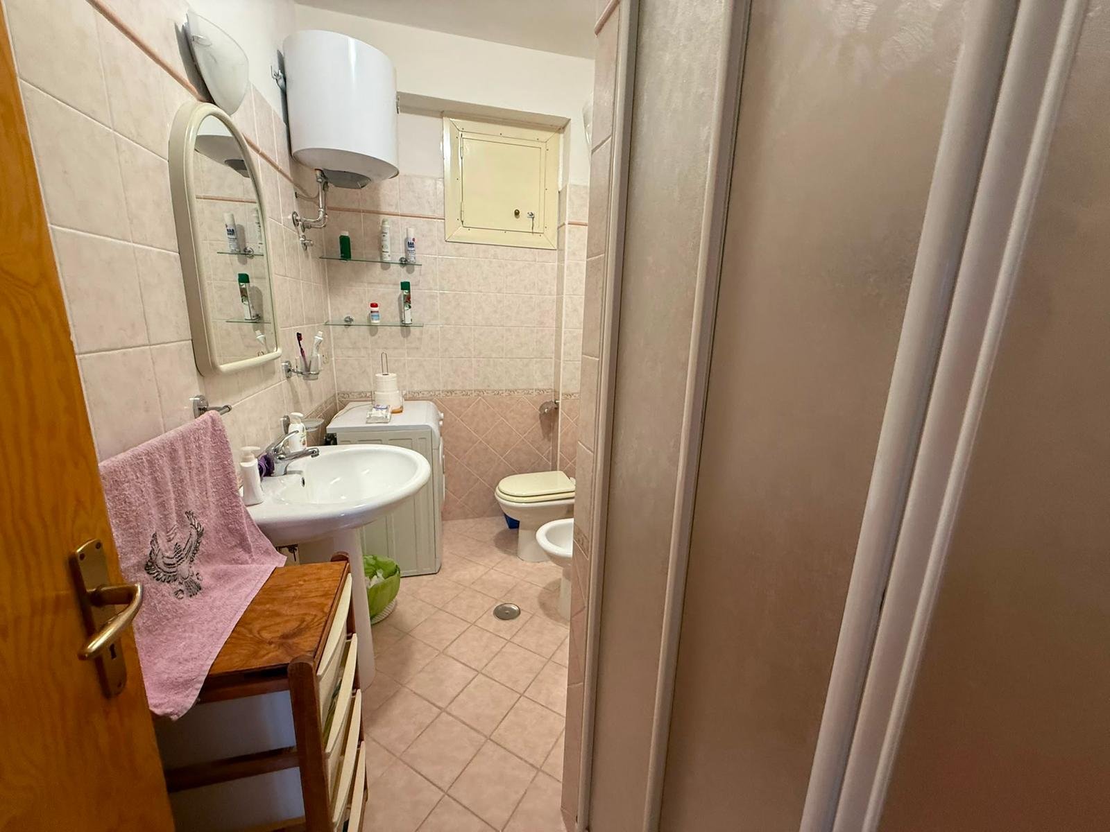 First-floor flat for sale – 100 metres from the sea