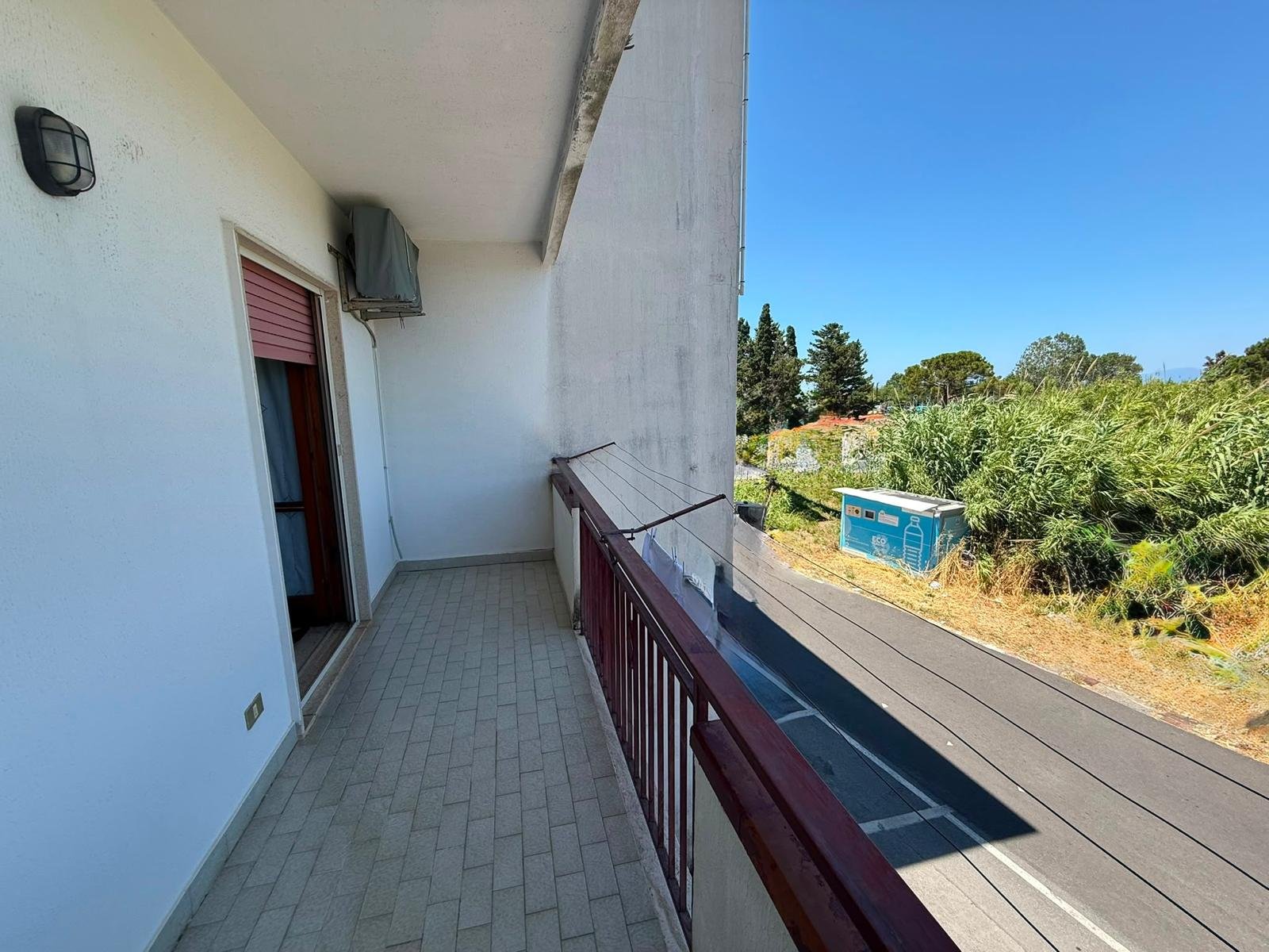 First-floor flat for sale – 100 metres from the sea