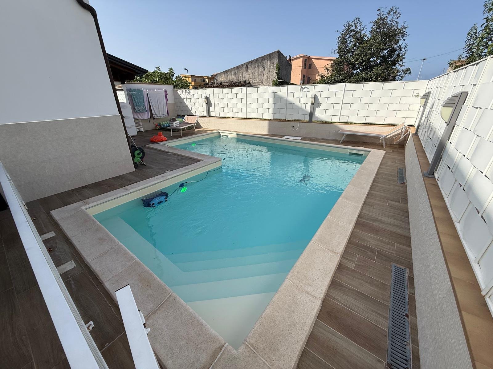 Terraced House with Swimming Pool – An Unmissable Opportunity