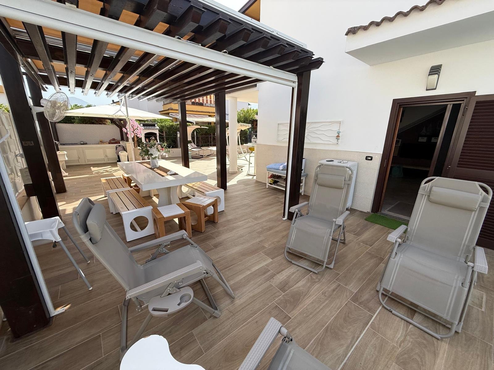 Terraced House with Swimming Pool – An Unmissable Opportunity