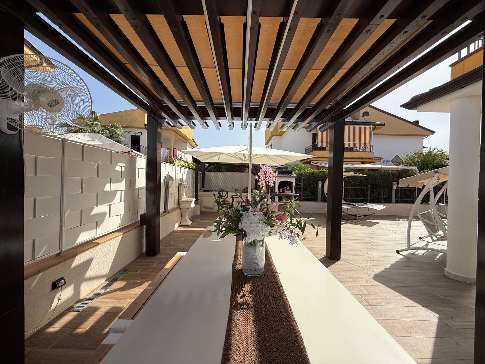 Terraced House with Swimming Pool – An Unmissable Opportunity