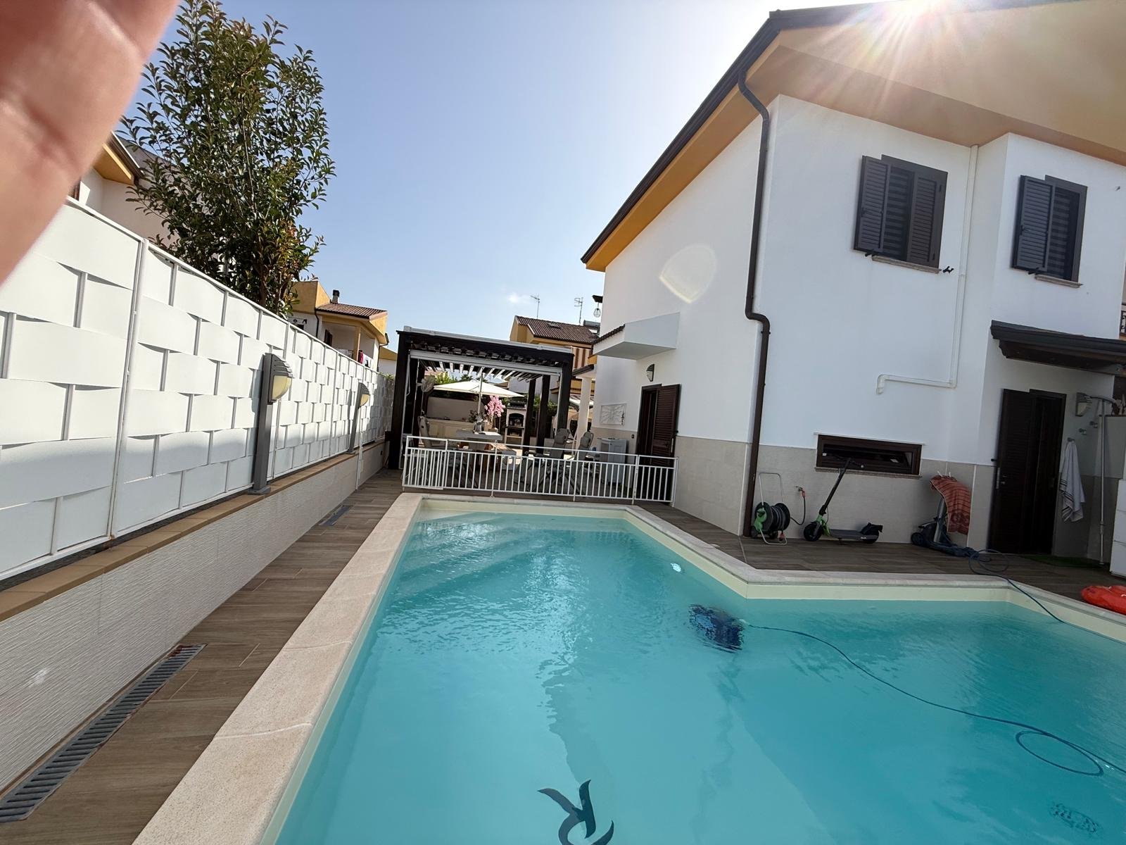 Terraced House with Swimming Pool – An Unmissable Opportunity
