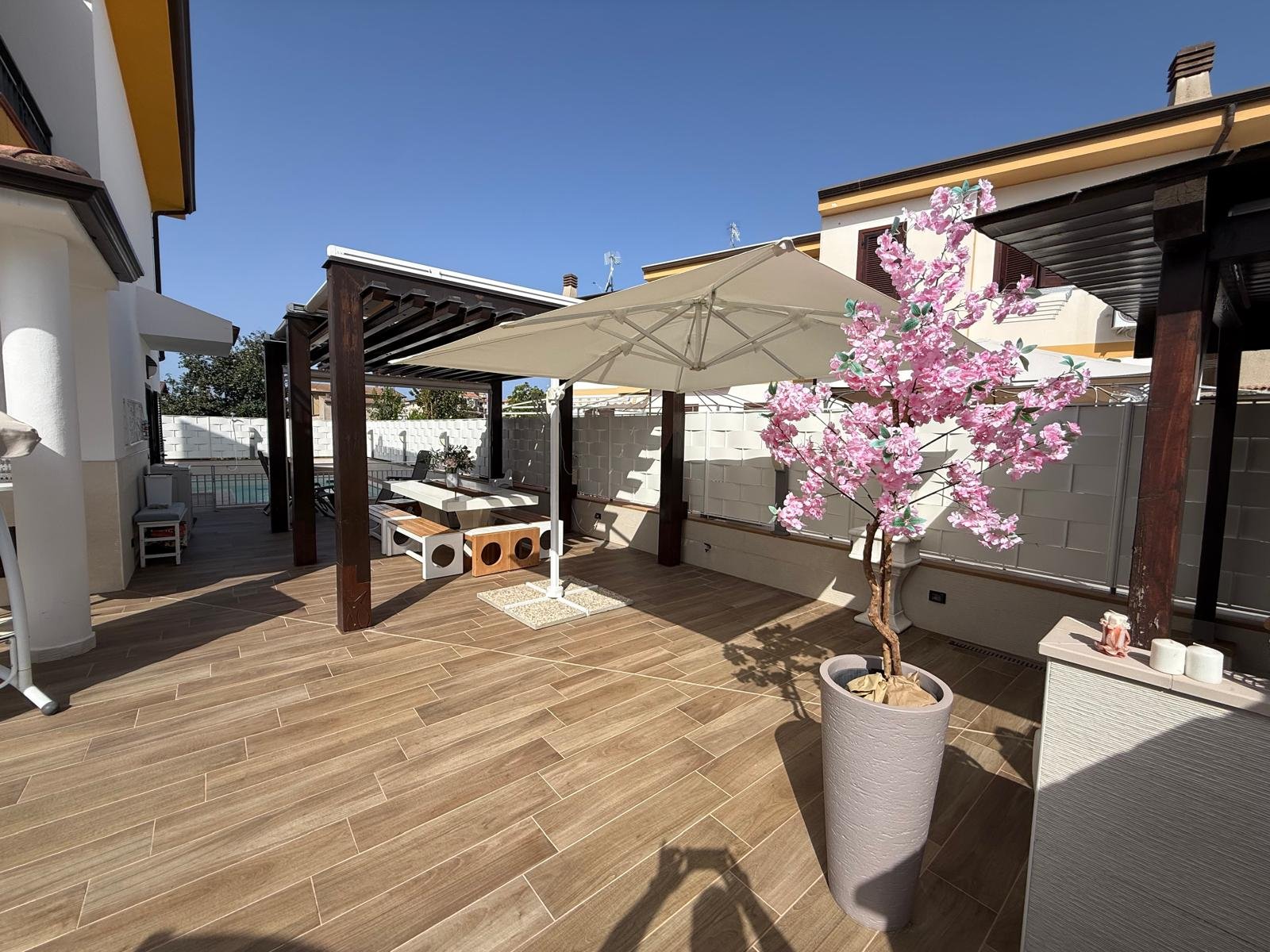 Terraced House with Swimming Pool – An Unmissable Opportunity