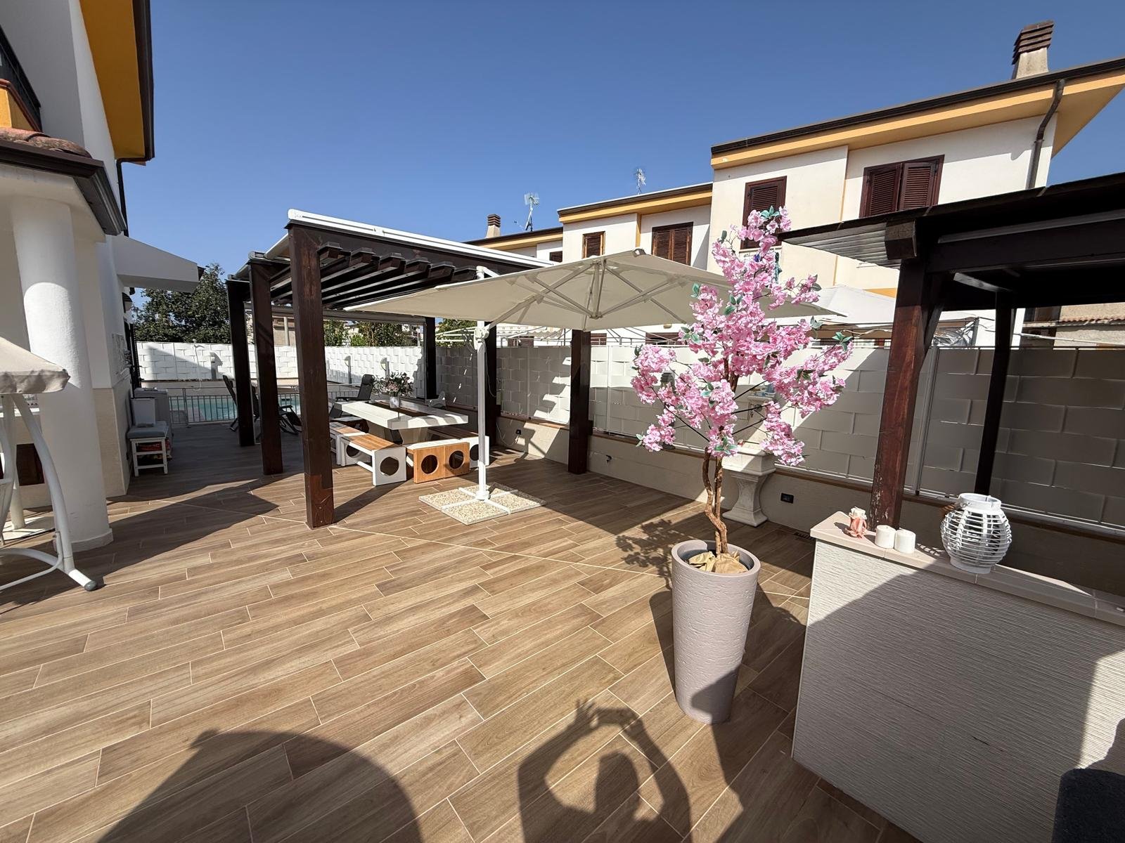 Terraced House with Swimming Pool – An Unmissable Opportunity