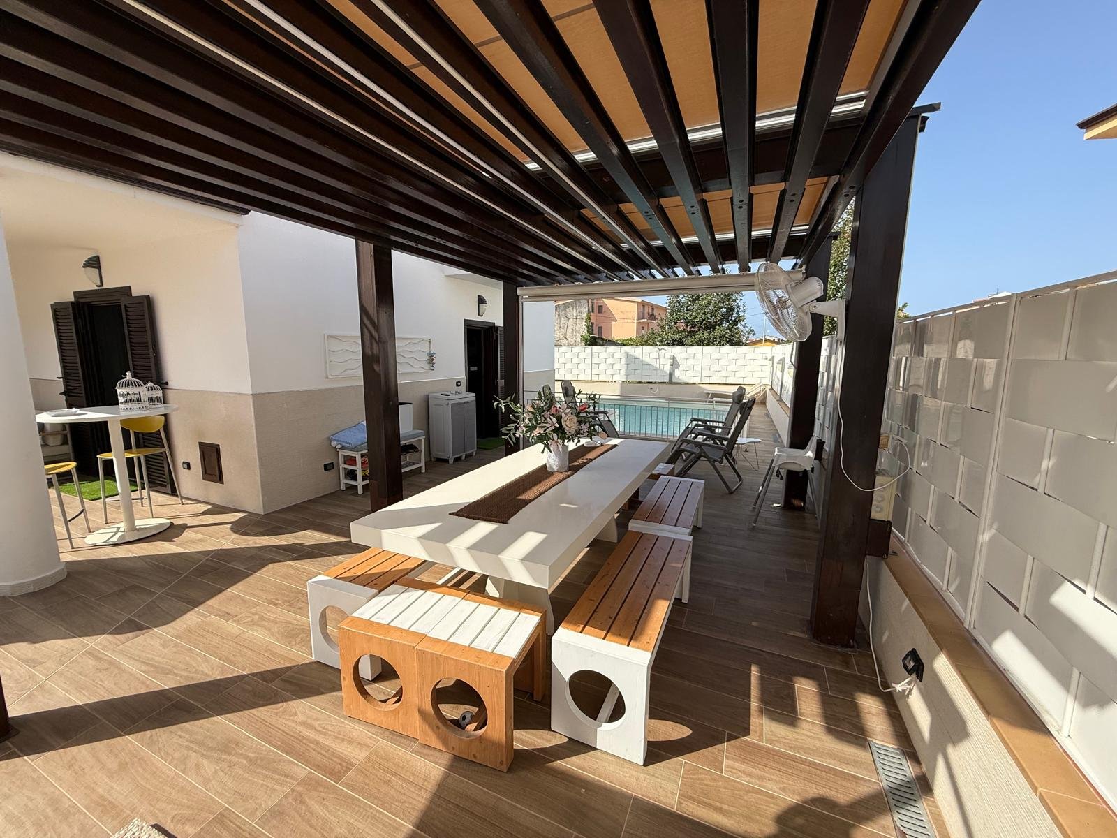 Terraced House with Swimming Pool – An Unmissable Opportunity