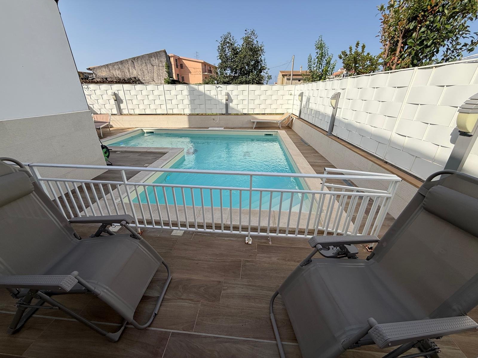 Terraced House with Swimming Pool – An Unmissable Opportunity
