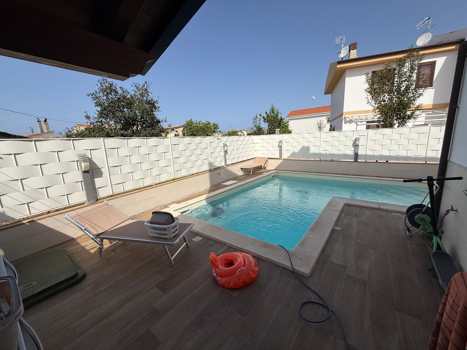 Terraced House with Swimming Pool – An Unmissable Opportunity