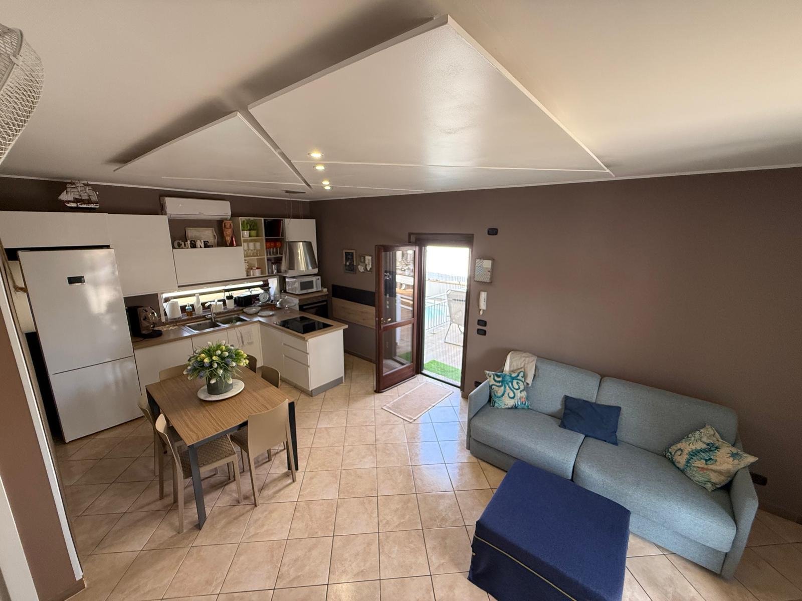 Terraced House with Swimming Pool – An Unmissable Opportunity