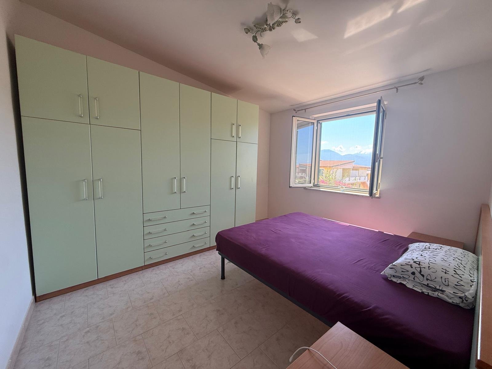 Three-Room Apartment for Sale in Località Petrosa – Parco Roma