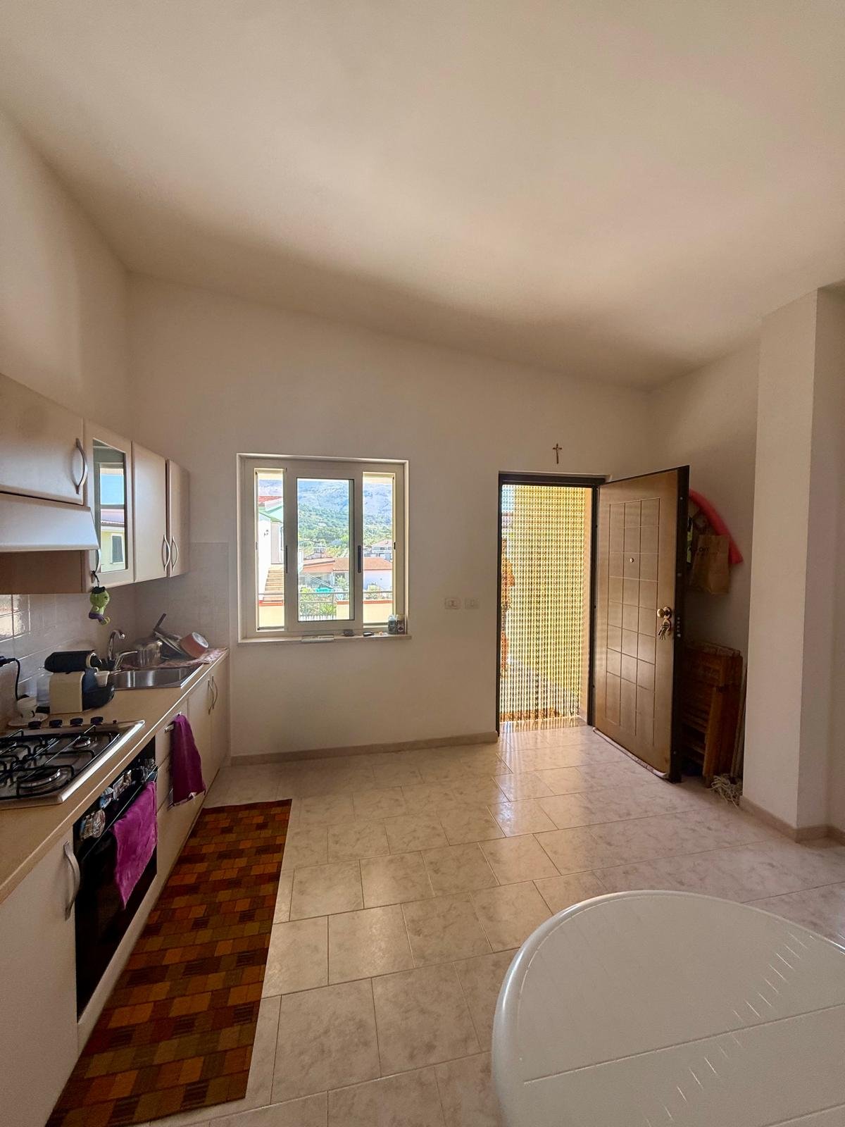 Three-Room Apartment for Sale in Località Petrosa – Parco Roma