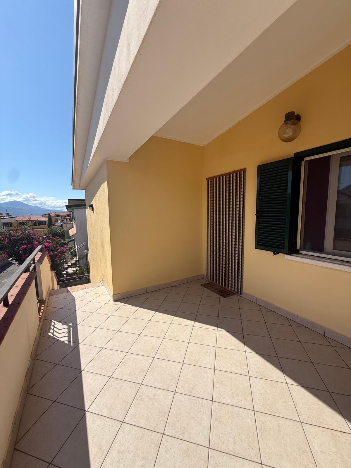 Three-Room Apartment for Sale in Località Petrosa – Parco Roma
