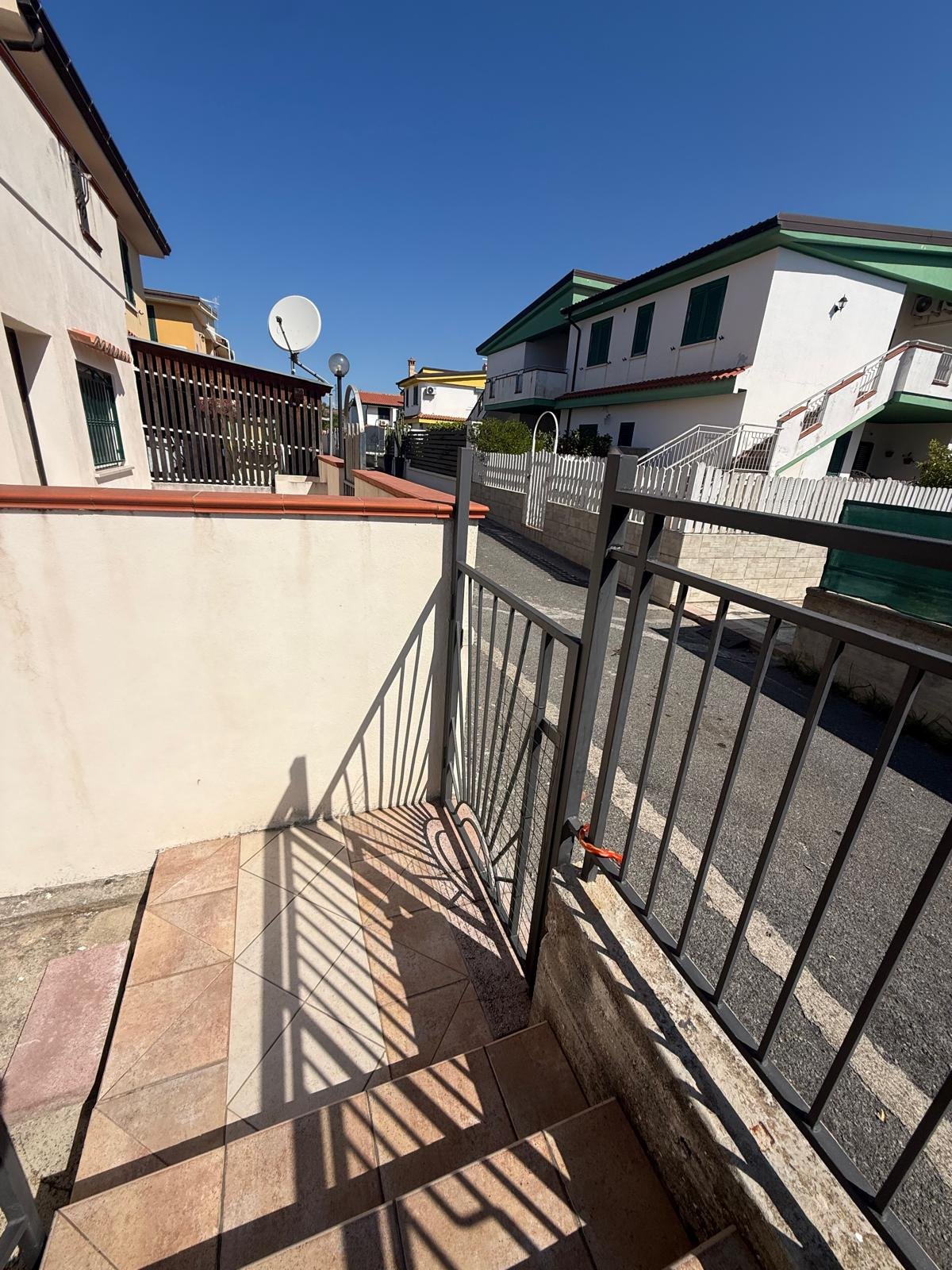 Three-Room Apartment for Sale in Località Petrosa – Parco Roma